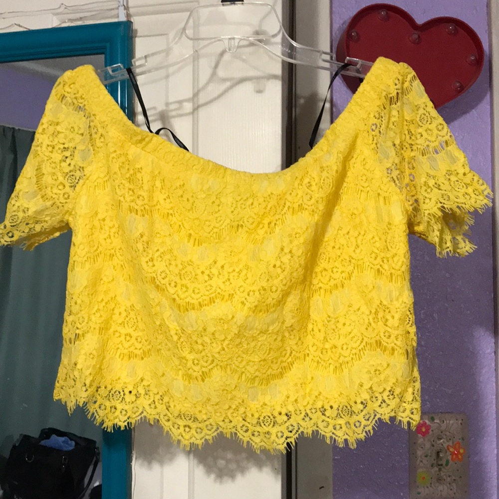 NWOT Yellow Lace crop blouse F21